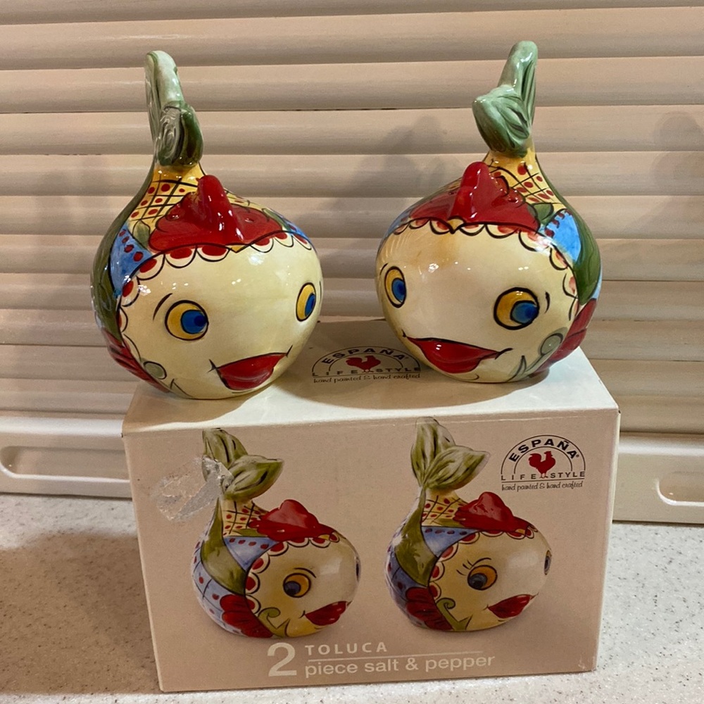 Salt & Pepper Shakers Espana Lifestyles